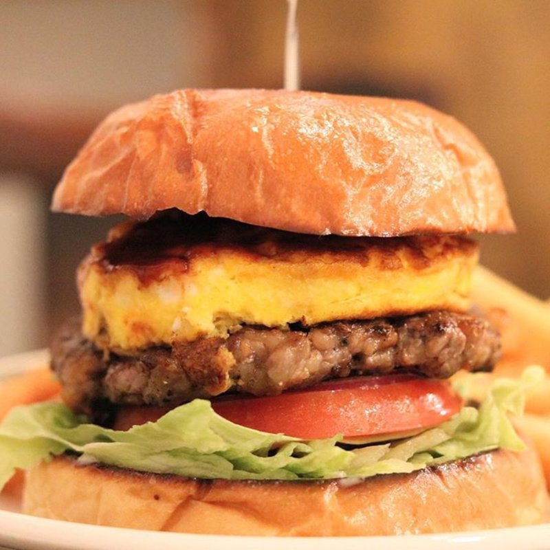グレイビーマッシュルームバーガー(MEIHOKU Burger)