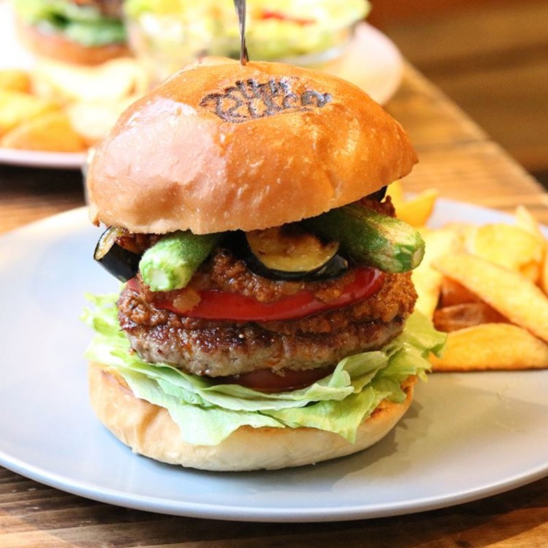 THE QEEMA(THE RISCO リスコ Cafe & Authentic Burgers)
