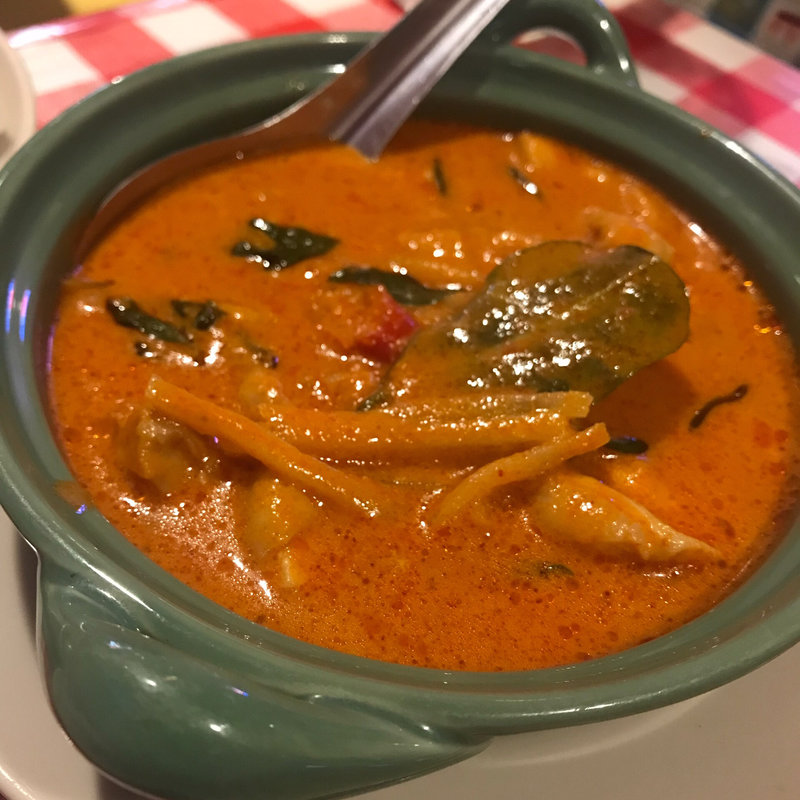 鶏肉入りレッドカレー(コピーピー 小杉店)