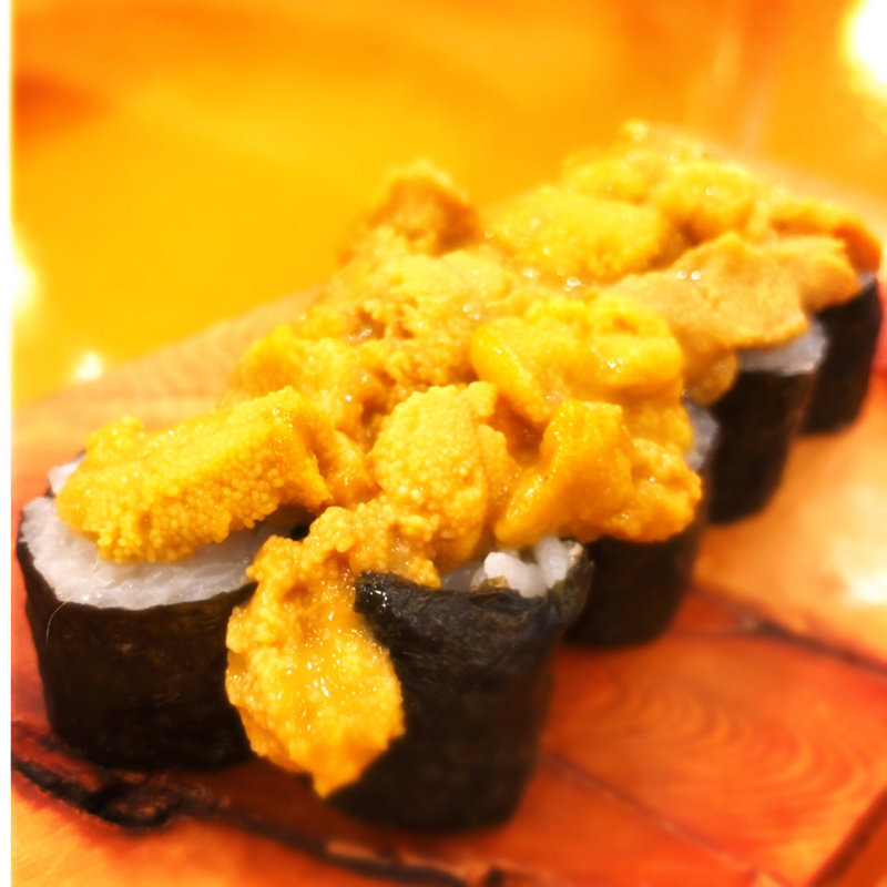 特大サイズ 生うに軍艦寿司(大庄水産 草加西口店)