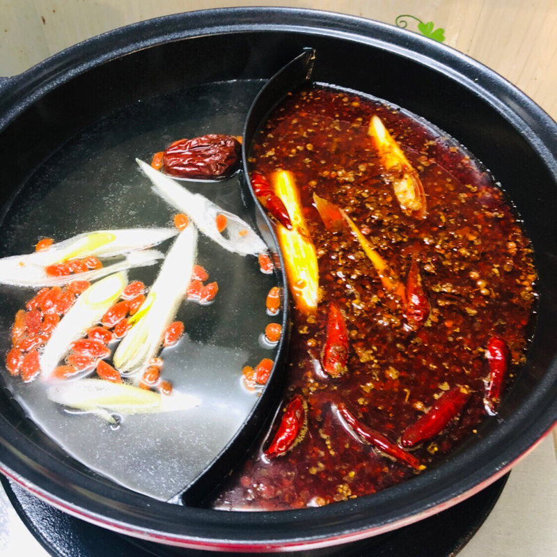 大鍋(四川火鍋専門店 渝川(ゆせん))