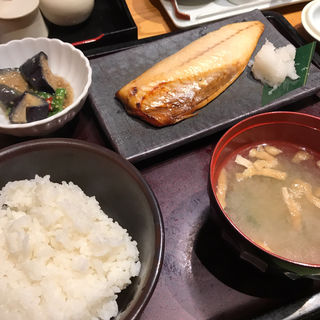 焼き魚定食(博多もつ鍋やまや 豊洲店)