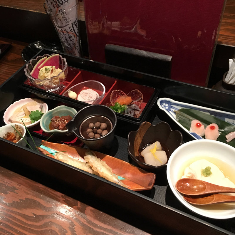 旬菜玉手箱(輪だち )