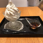 濃いほうじ茶のアフォガード(24/7 café apartment 有楽町)