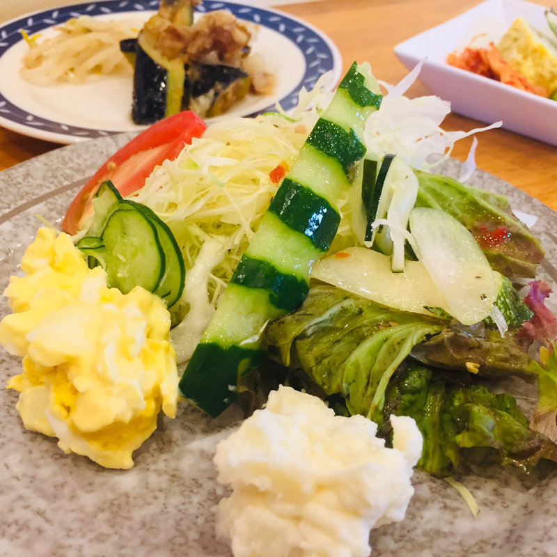 ブッフェのサラダ(ファーマーズレストランSooあぐりーず)