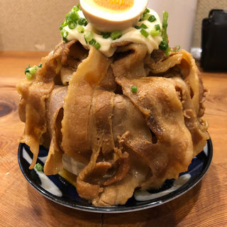 肉たれ飯(烈志笑魚油 麺香房 三く)