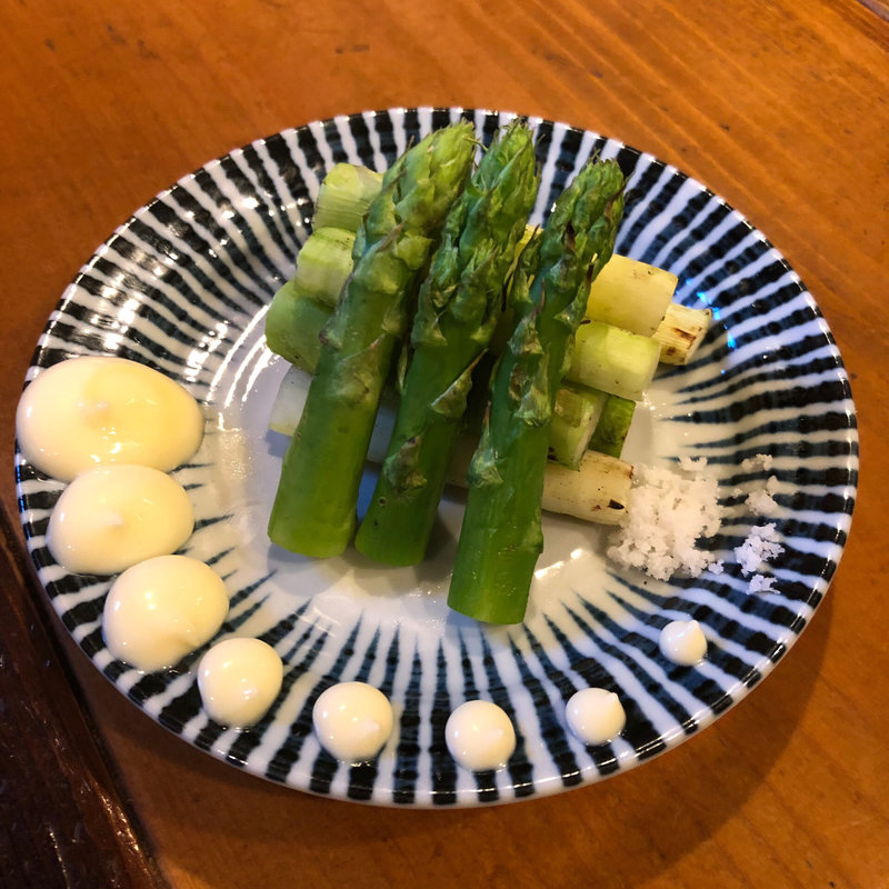 アスパラの炭火焼(焼鳥 赫色)