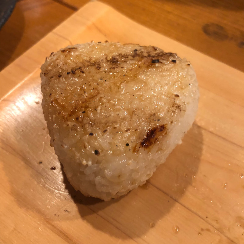 焼きおにぎり(焼鳥 赫色)