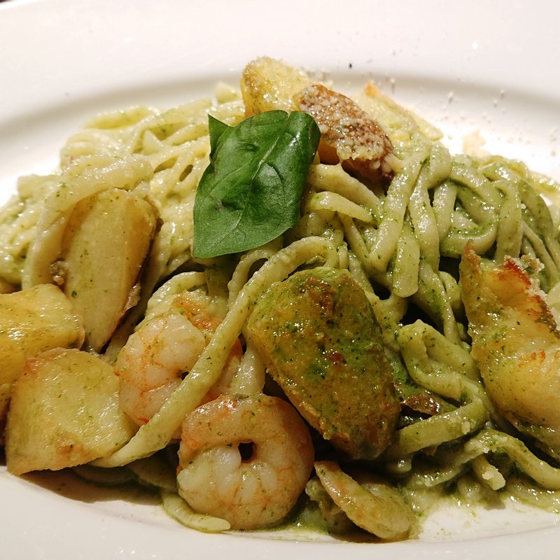 ジェノバ風　小エビとジャガイモのジェノベーゼ(窯焼きピッツァとお肉料理の店 BOCCA)