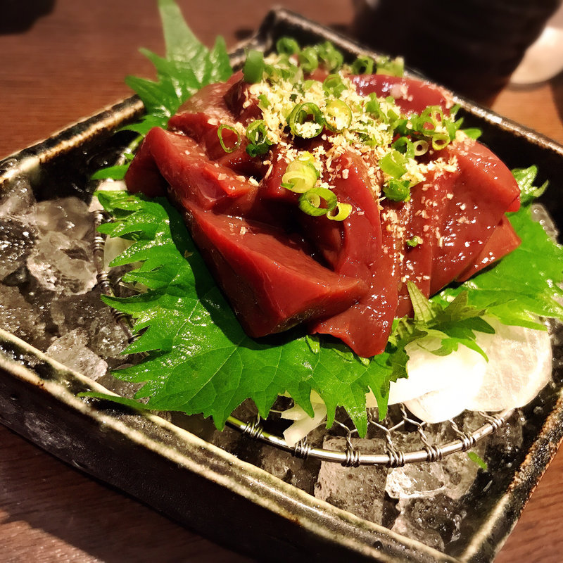 厚切り上馬レバ刺し(馬桜 下通り店 （うまざくら）)