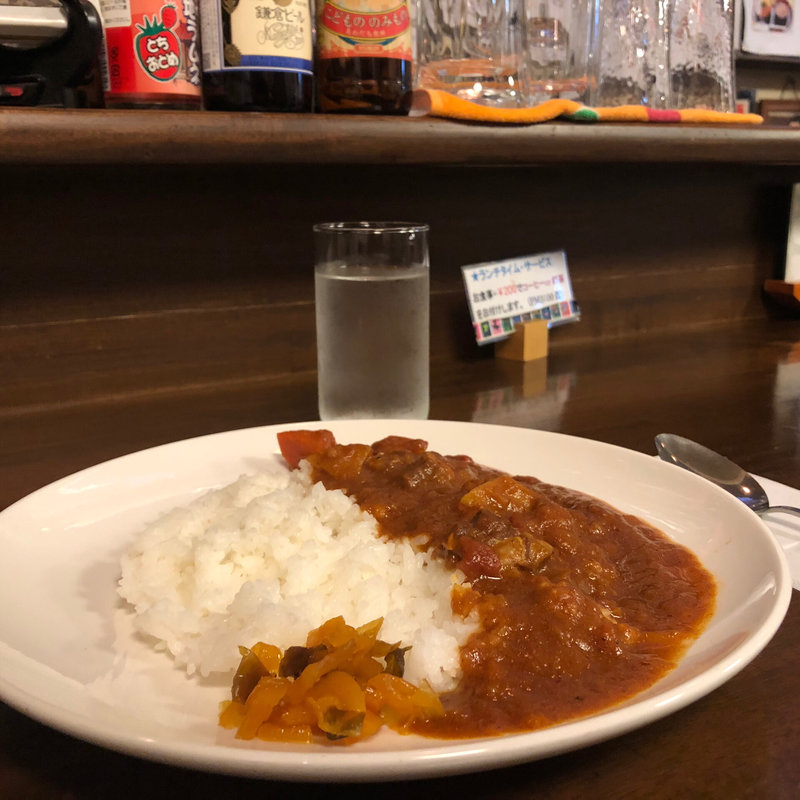 トマトのレッドカレー(鎌倉キネマ堂)