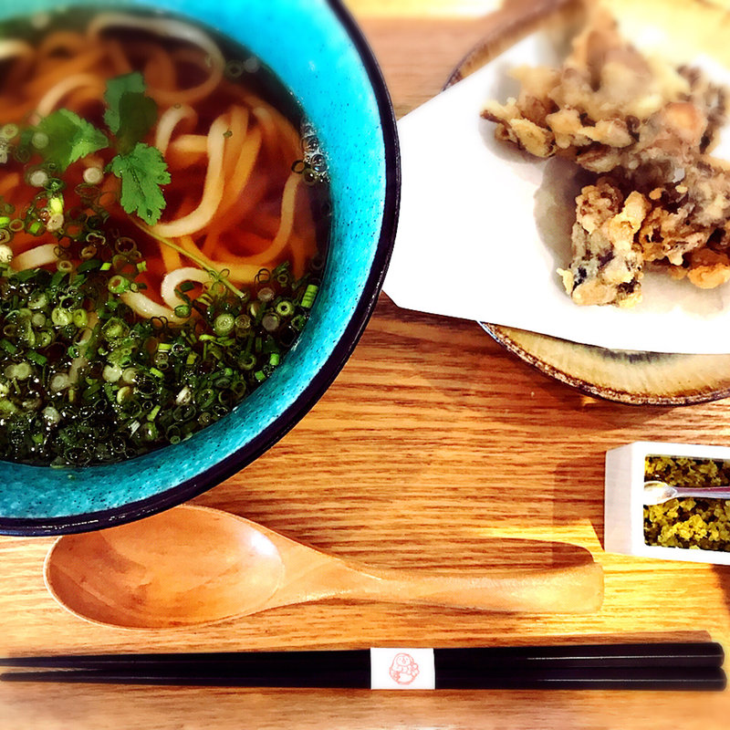 素うどん(うどんと鶏めし 福すけ)