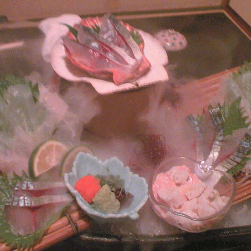 鯖とカワハギの刺身(海源丸)