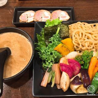 チャーシュー野菜つけ麺(camino)
