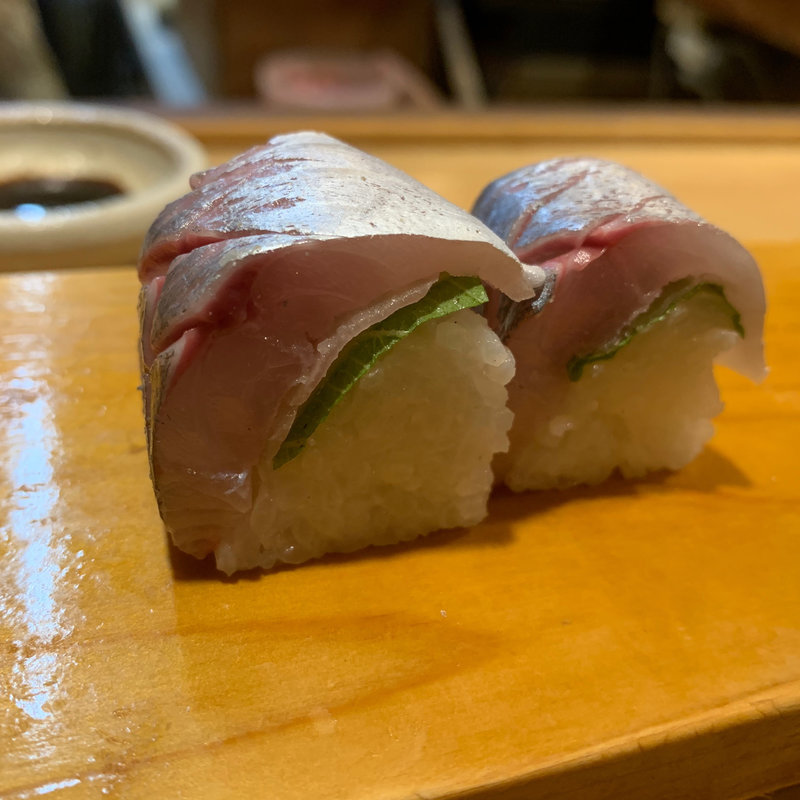 活けアジ握り(逹鮨)