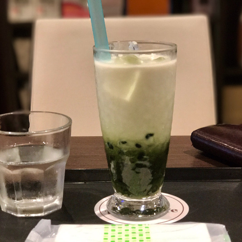 タピオカドリンク(抹茶)(テイスティカフェ)