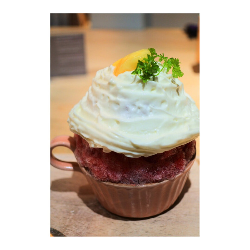 桃とハイビスカス(ほうせき箱 )