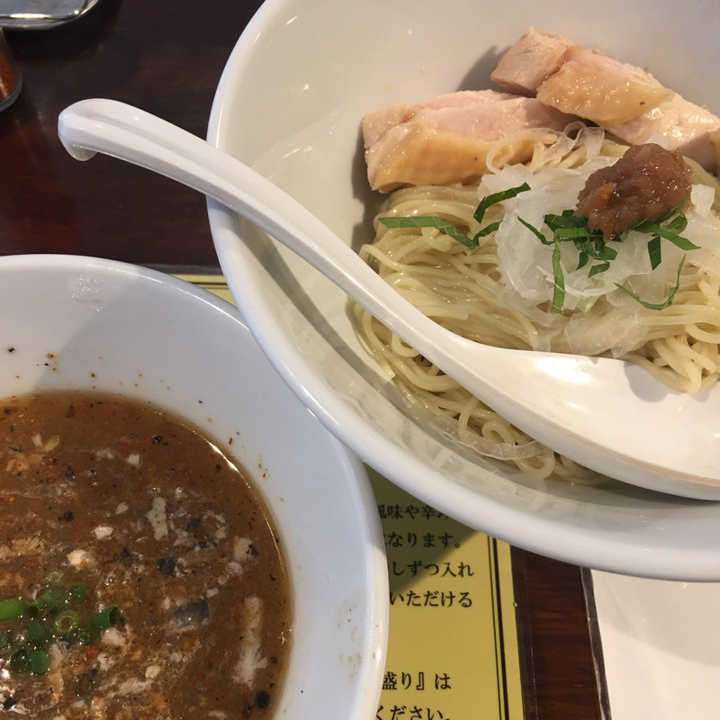 梅とシソの魚強（いわし）の冷たい混ぜつけ麺(塩生姜らー麺専門店MANNISH 淡路町本店)