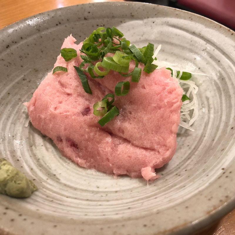 まぐろたたき(一軒め酒場 横浜西口店)