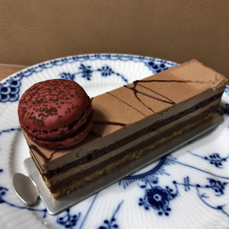 ショコラプララン(パティスリー・サダハル・アオキ・パリ 新宿伊勢丹店)