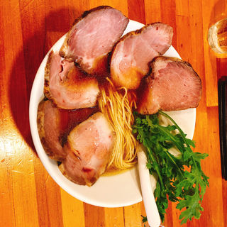 醤油ら〜めん(極汁美麺 umami)