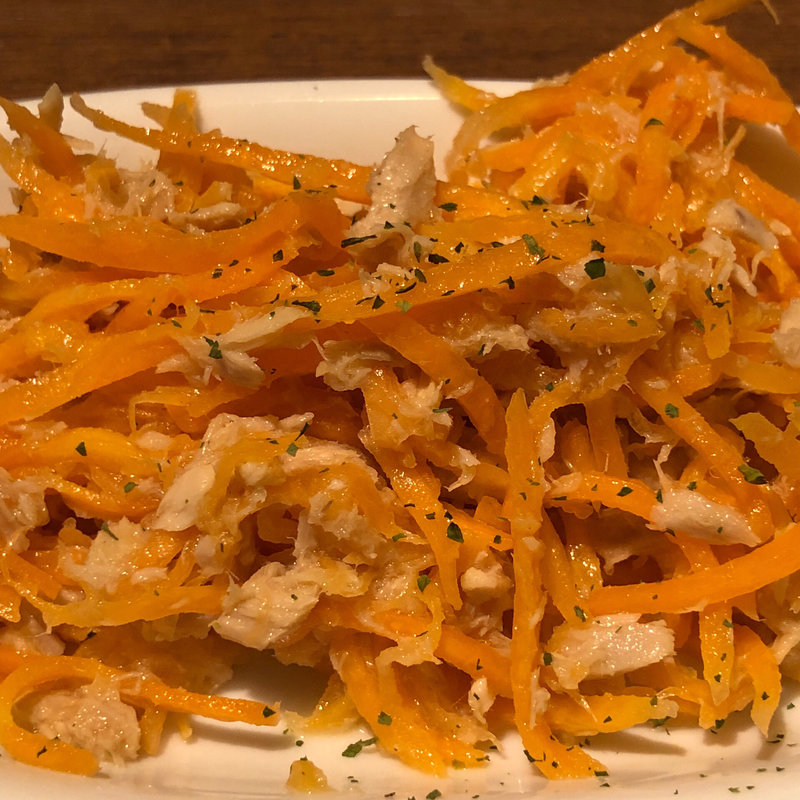 ツナと人参のマリネ(ホルモン焼肉しまちゃん)