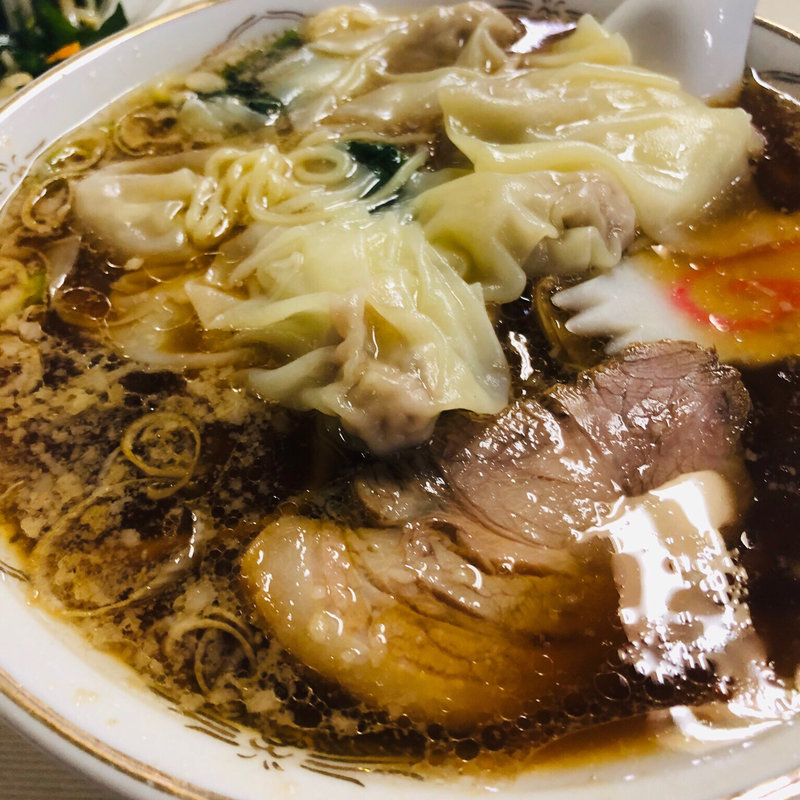 ワンタン麺(飛鳥 )