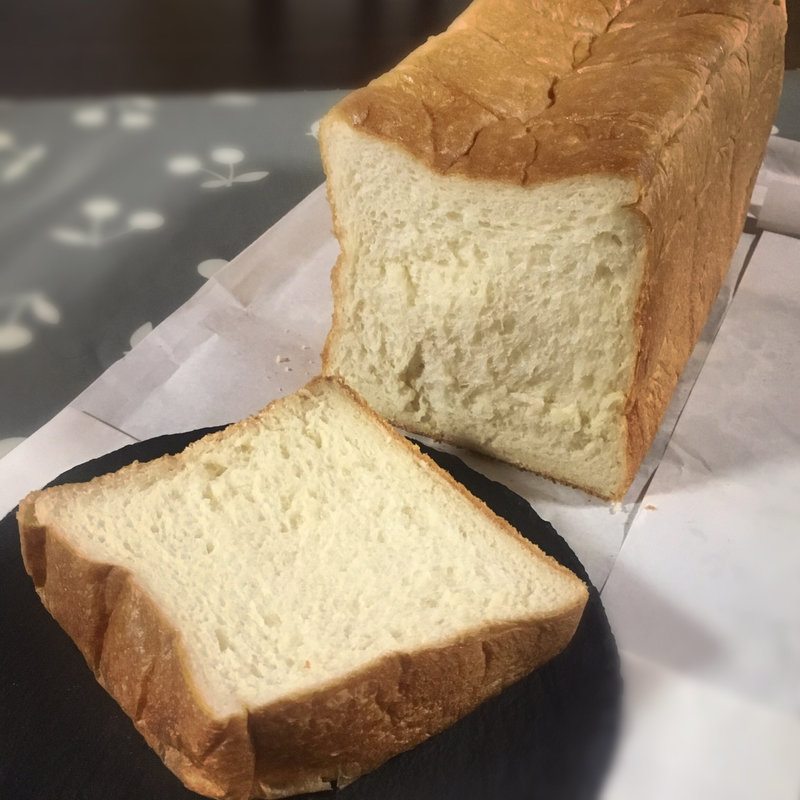 新熟成(高級食パン専門店 偉大なる発明 福岡赤坂店)