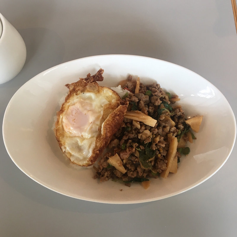 ガパオライス(タイ麺セマクテ)