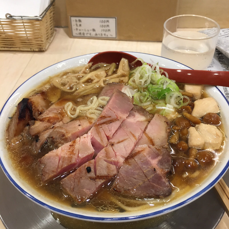 稲庭中華そば(食堂 七彩)