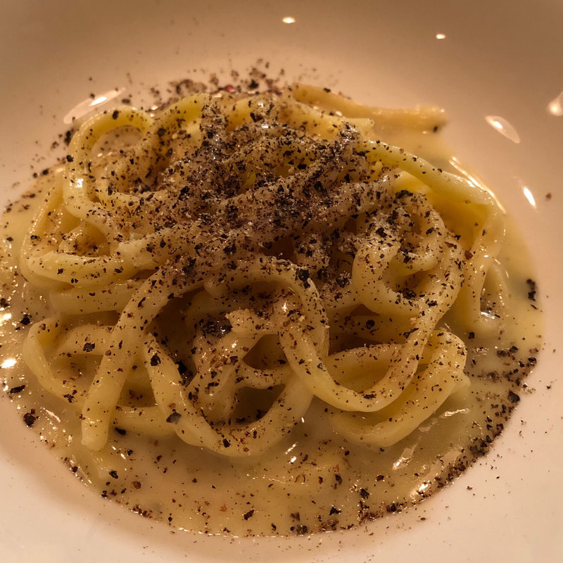 黒コショウのパスタ(オステリアナカムラ)