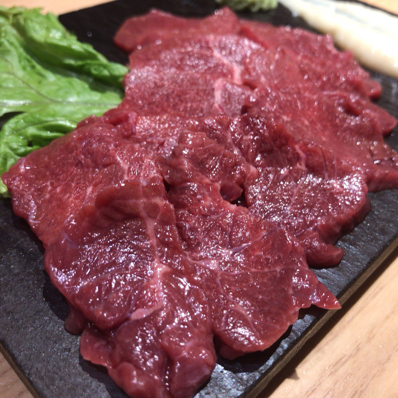 特上ロース 霜降り馬刺し(鴨と豚 とんぺら屋 錦三丁目)