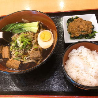 牛肉麺セット(三商巧福 赤坂店 （サンショウコウフク）)