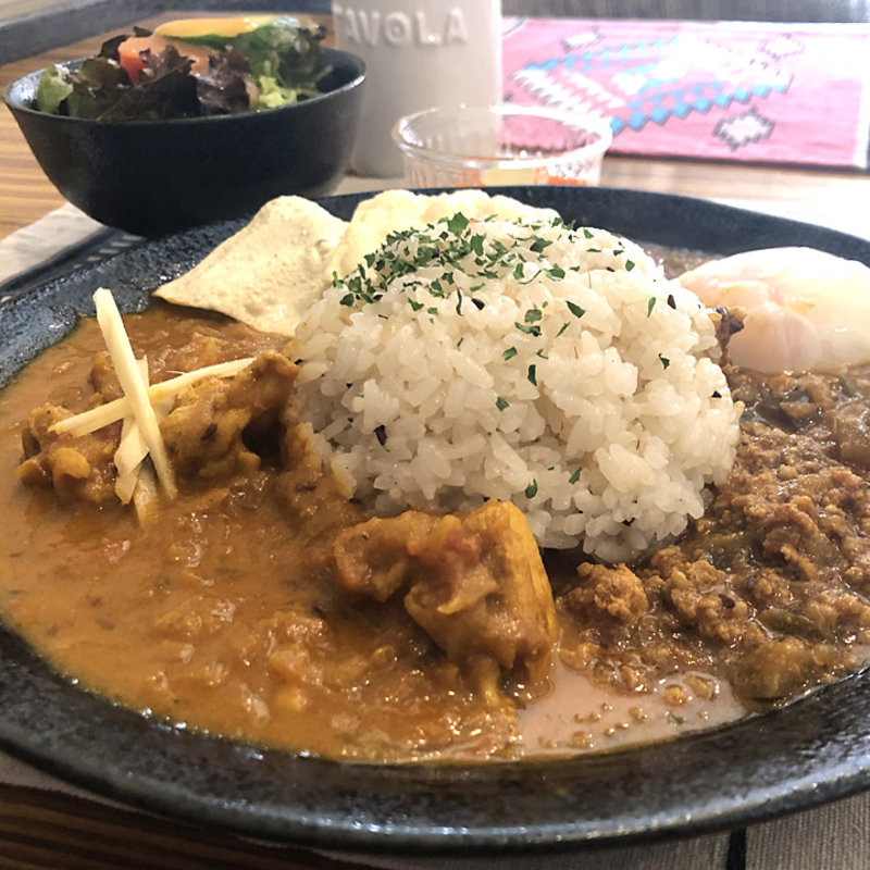 合盛りセット(キーマカレー＋スパイスカレー・チキン)(クリピーのカレー屋さん)