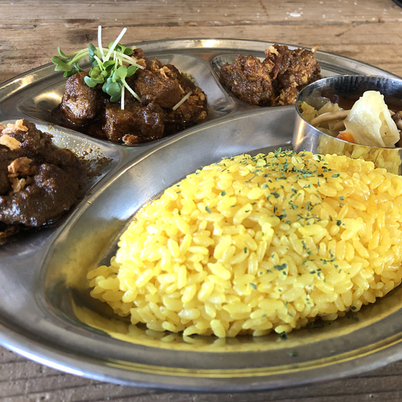 チキン・ポーク・気まぐれカリーSPセット(トライバルカリー)