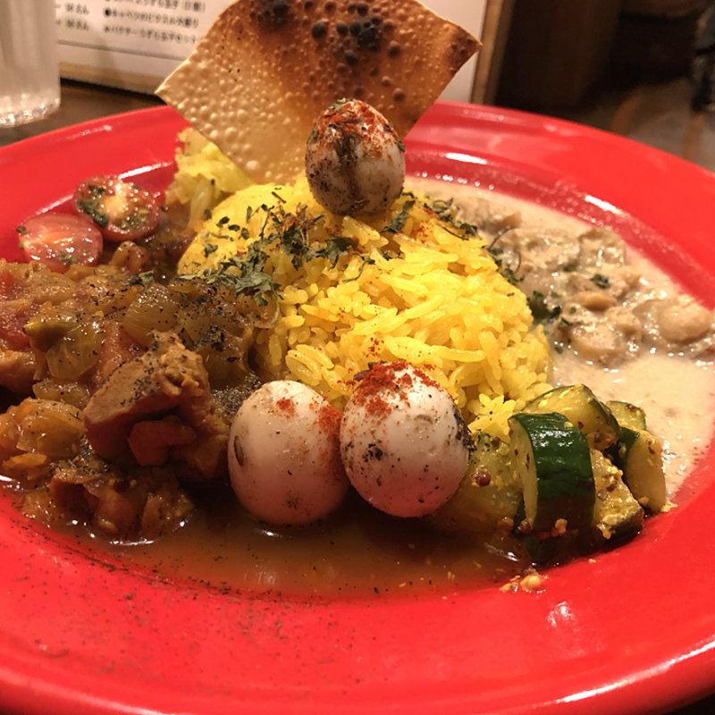 2種あいがけ(スパイスうずら玉子付き)(spice house カリーノアトリエ)