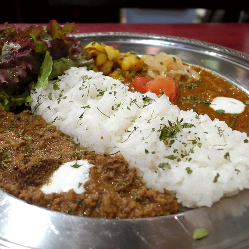 大丈夫スパイスカレー＆牛ひき肉とシナモンのスパイスカレー(CAFE&BAR DAIJOBU(大丈夫))