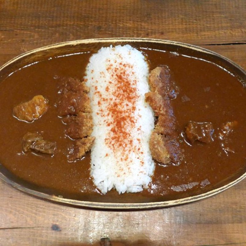 777カツカレーライス(中辛・大辛あいがけ)(いざかやびすとろ やすだ )