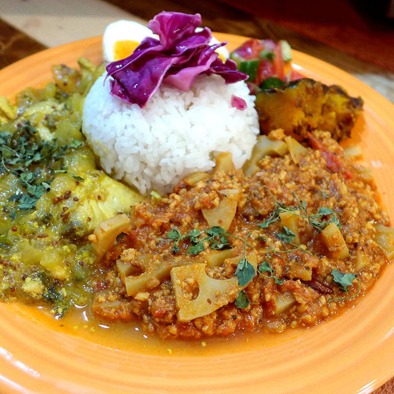 あいがけ(BON`Sキーマ&マグロ)(スパイスカレーボンズ （SPICE CURRY BON'S）)