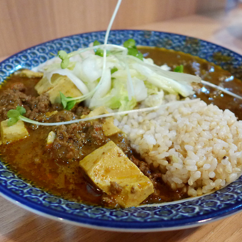 あいがけカレー(小盛り)(はらいそSparkle)