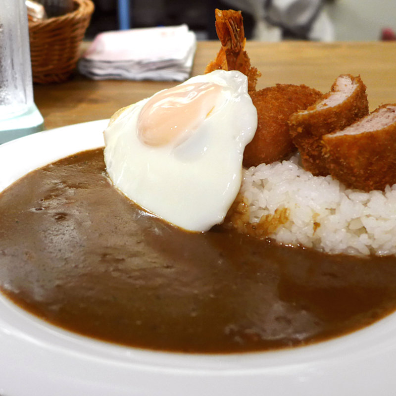 Beef Base(ミックスフライ/目玉焼き)(koganeya （コガネヤ）)