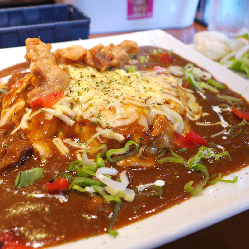 バターチーズオムカレー(からあげ・サラダ付)(Clover （クローバー）)