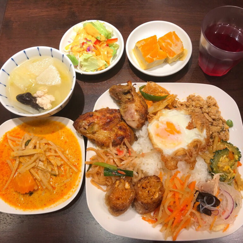 ビュッフェランチ(タイ料理 チャンロイkaaw アークヒルズ店)