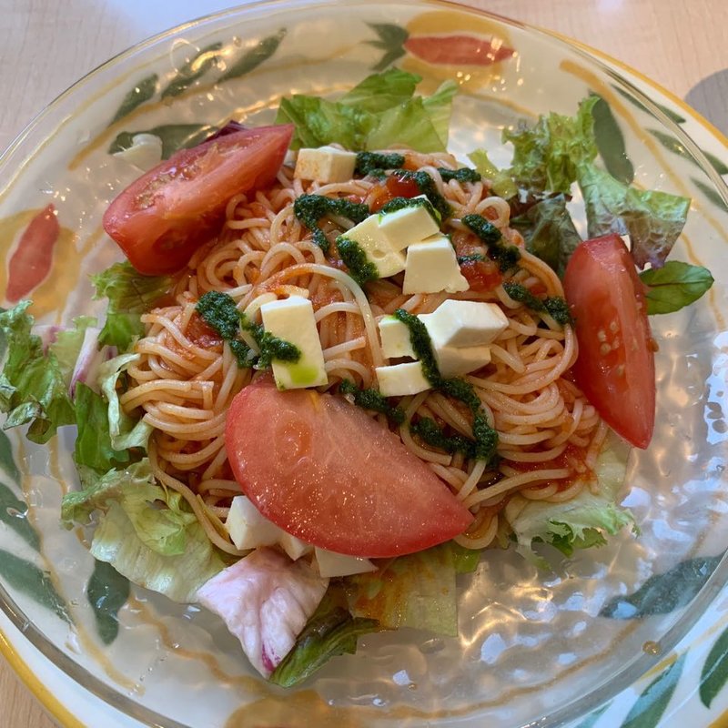 冷製トマトモッチァレアチーズパスタ(ダッキーダックキッチン 船橋東武店)