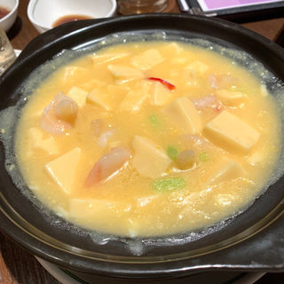 麻婆豆腐(紫玉蘭 （シギョクラン）)