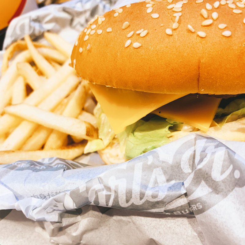 ハンバーガー(カールスジュニア ダイバーシティー店)