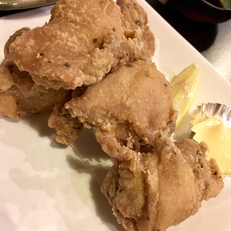 鳥の唐揚げ(焼鳥はなび)