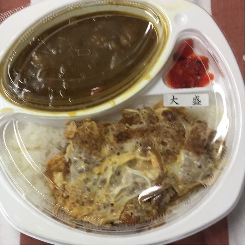 かつ煮カレー(かつ進 神田鎌倉橋店)