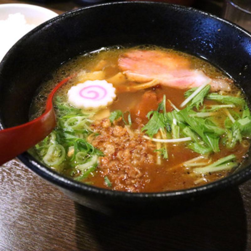 ビーフカレースパイシーラーメン(中華そば ひのき屋)