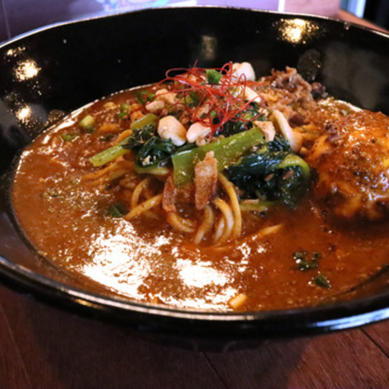スパイスカレー拉麺(スパイス飯麺 兄弟舎)